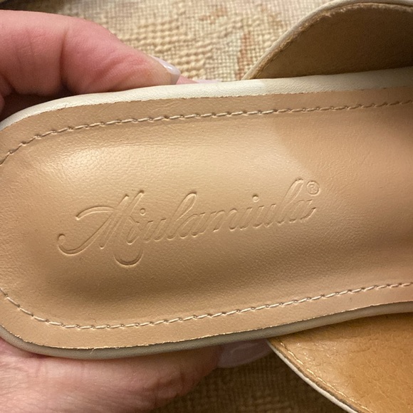 CREAM SLIDES - Picture 5 of 5